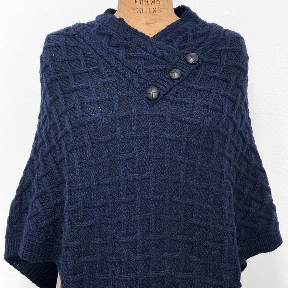 Nua Aran Crafts Dark Blue Merino Wool Cable Knit Poncho Size S/M - Picture 3 of 16